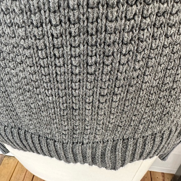 Michael Kors gray chunky knit sweater size S - Picture 6 of 15